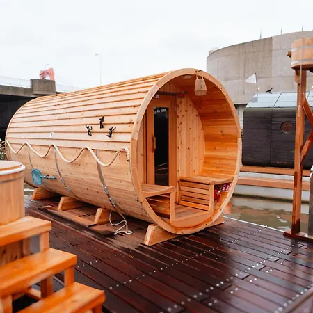 De Coaster & Aquarium Ponton * Роттердам