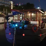 보트호텔 De Coaster & Aquarium Ponton *