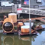 보트호텔 De Coaster & Aquarium Ponton *