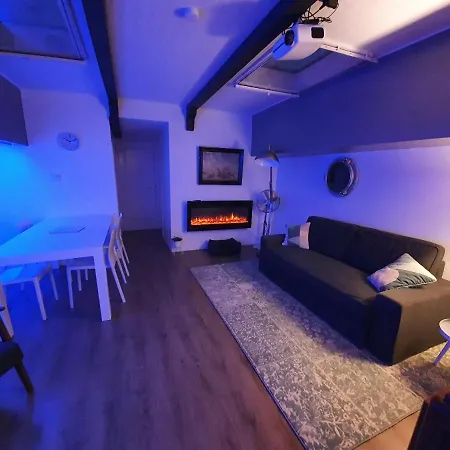 Båthotell De Coaster & Aquarium Ponton