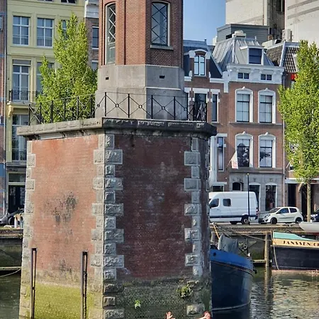 Båthotell De Coaster & Aquarium Ponton