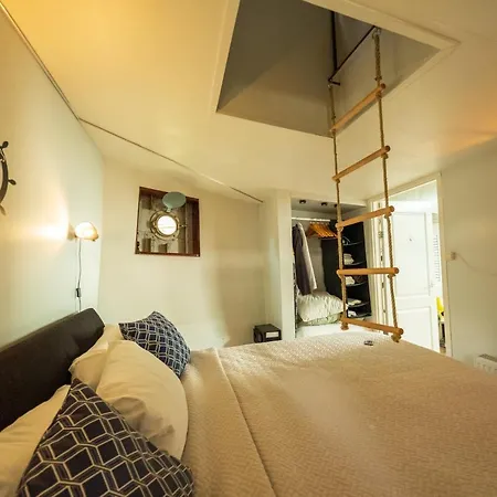 Πλωτό κατάλυμα De Coaster & Aquarium Ponton Ρότερνταμ