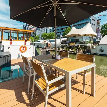 De Coaster & Aquarium Ponton *