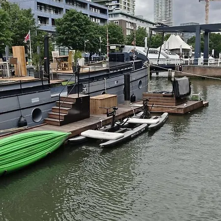 De Coaster & Aquarium Ponton