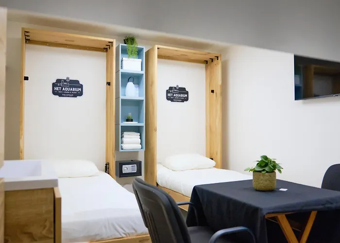 De Coaster & Aquarium Ponton Bådhotel