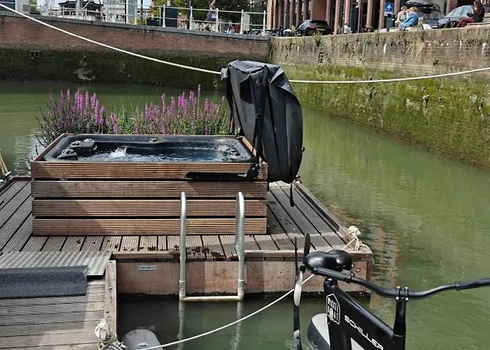 Πλωτό κατάλυμα De Coaster & Aquarium Ponton Ρότερνταμ