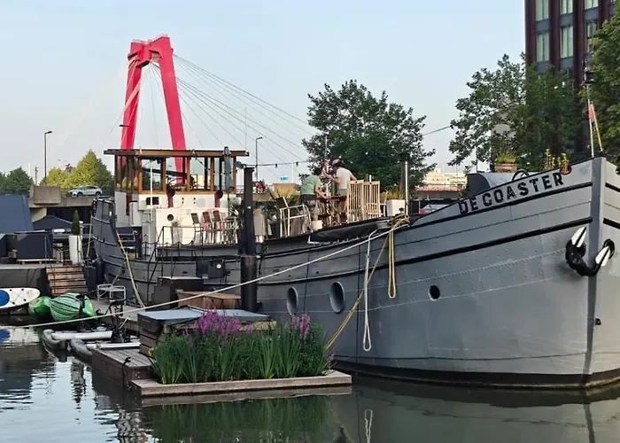 De Coaster & Aquarium Ponton *