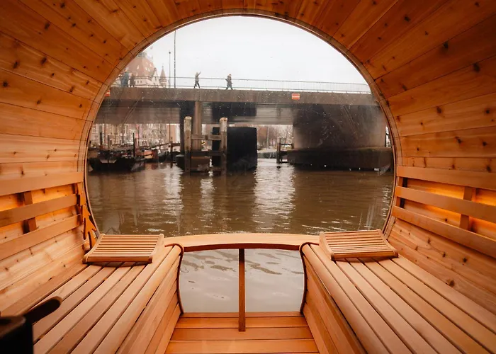 Botel De Coaster & Aquarium Ponton *